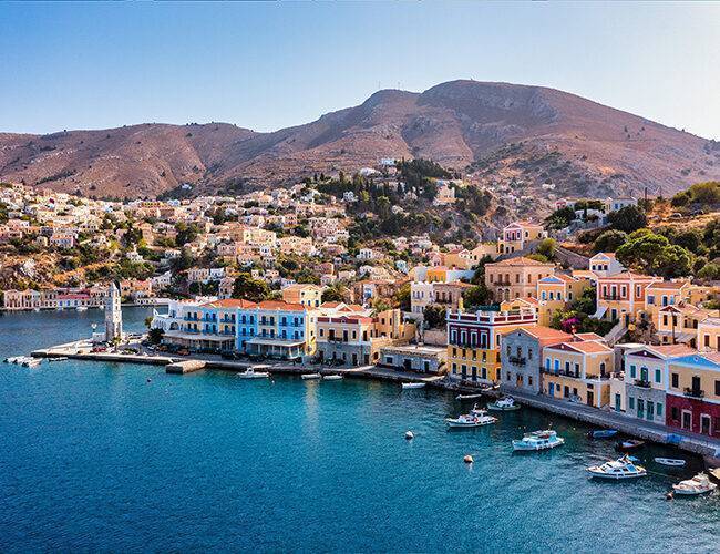 Must-Visit Islands for Yacht Charters in Greece
