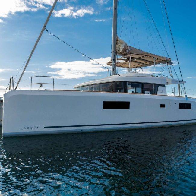 Madinina Private Yacht Chater