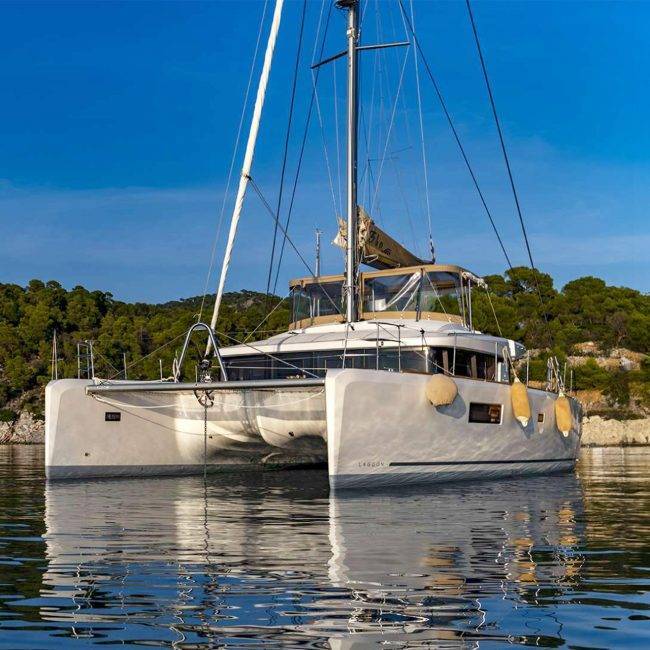 luxury yacht rental greece